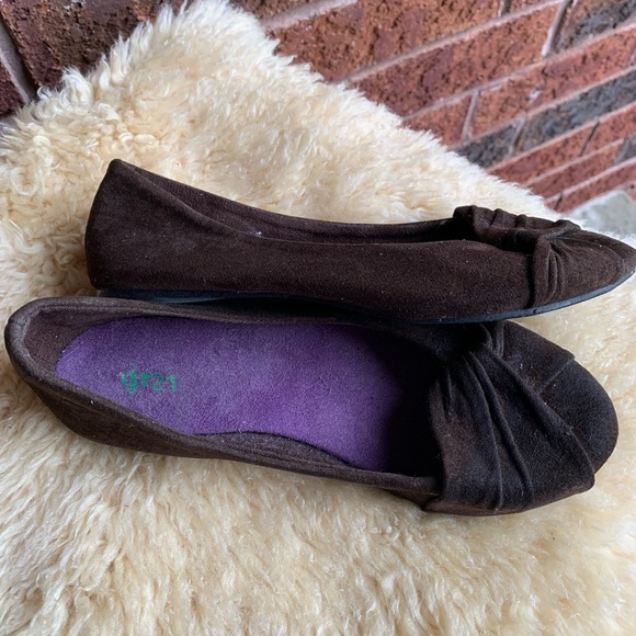 NWOT Brown Women’s G 21 Flats 🌺 Size 6. - Picture 6 of 7